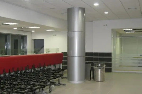 Instalación de Columnas de Aluminio Compuesto